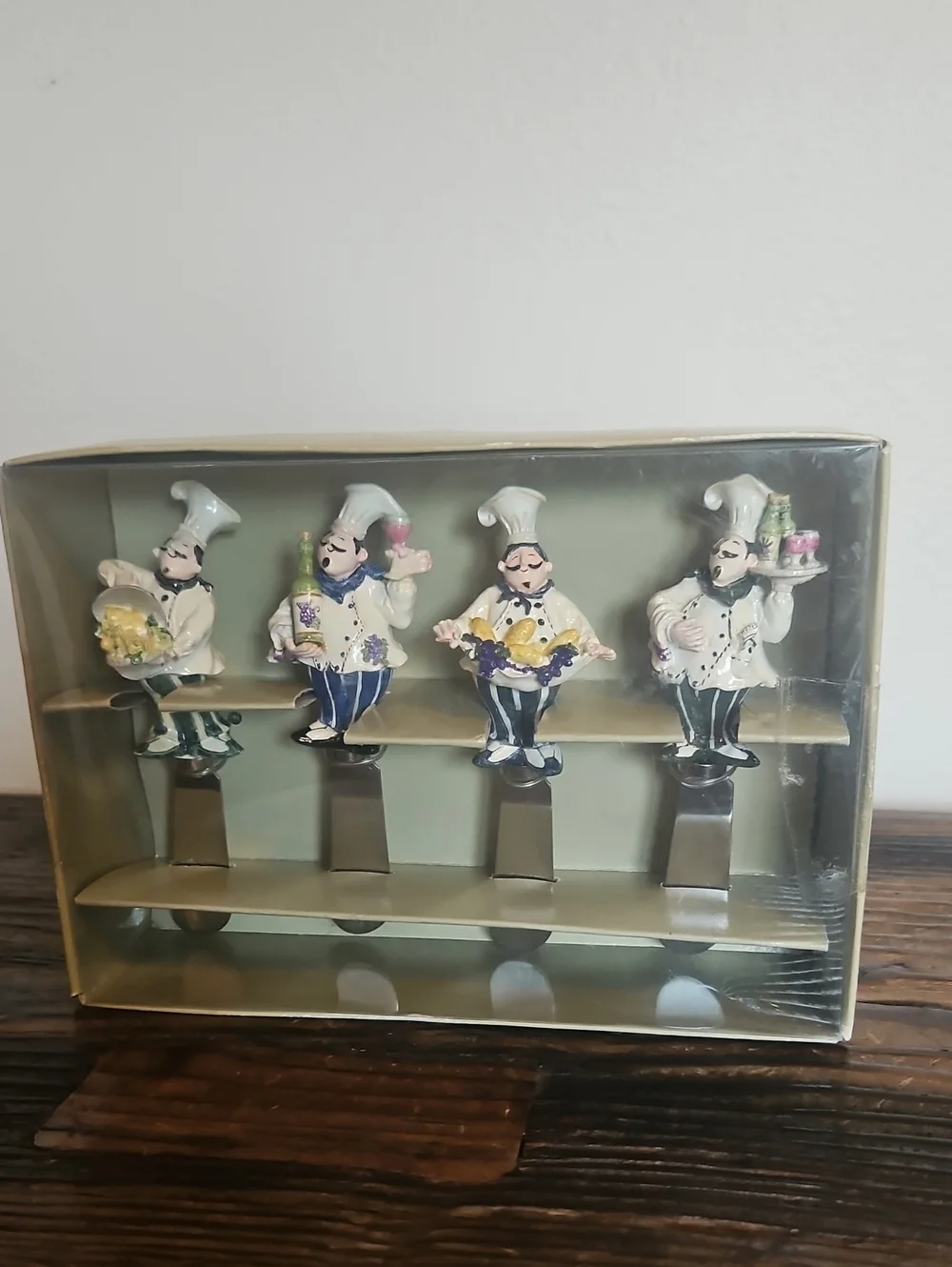 Chef Figurine Cheese Knives - White